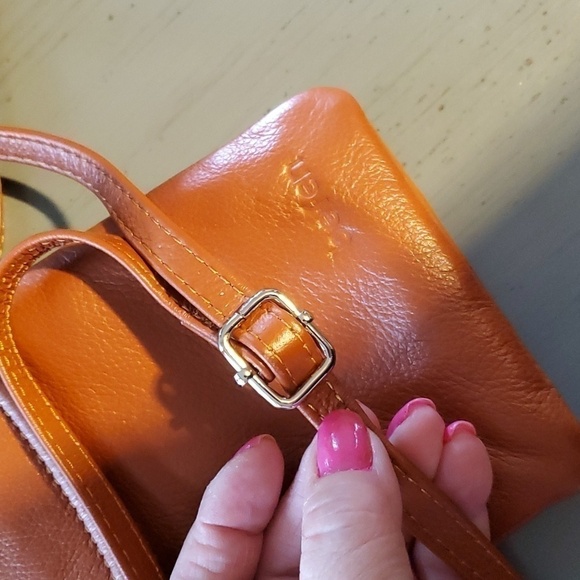 Befen- Womens Leather Chestnut Crossbody Phone Bag Multiple Compartments NWOT - Picture 4 of 10